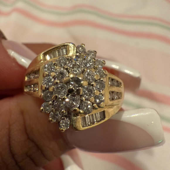 14k solid gold ring with natural diamonds - Picture 2 of 7